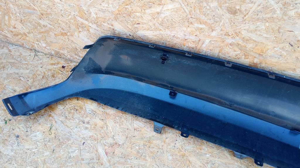 TOYOTA YARIS CROSS 20-DIFFUSOR HECKANSATZ HECKSPOILER HECKSTOSSFÄNGER PDC 52453-0D100