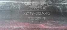 Laden Sie das Bild in den Galerie-Viewer, TOYOTA YARIS III FACELIFT 17- STOßSTANGE VORNE 52119-0DA40