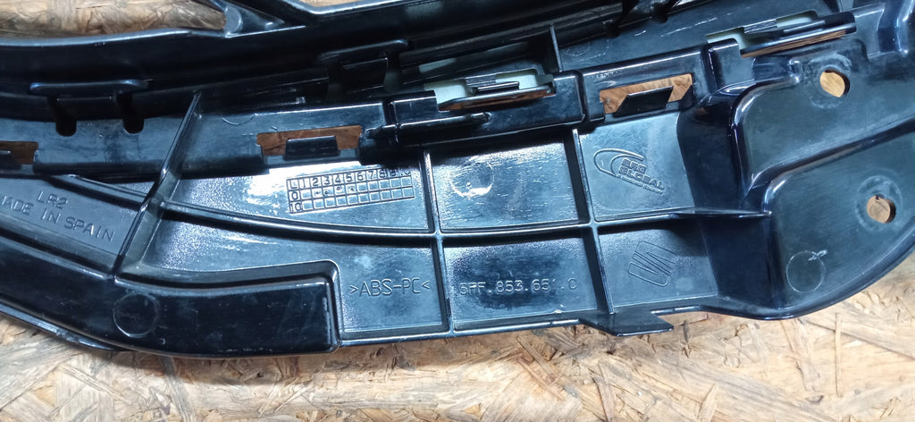SEAT CUPRA FORMENTOR 20- ATRAPA GRILL KRATKA ZDERZAKA PRZÓD 5FF853651C