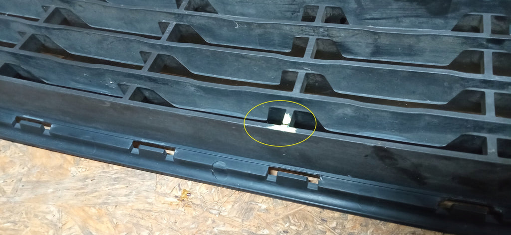 CITROEN C3 PICASSO 08- KRATKA ATRAPA GRILL ZDERZAKA PRZEDNIEGO 9673180277
