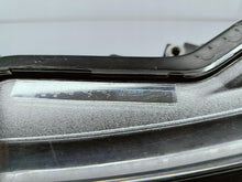 Załaduj zdjęcie do przeglądarki galerii, TOYOTA YARIS III LIFT 14- LAMPA PRAWA PRZÓD PRZEDNIA KOITO OD-160