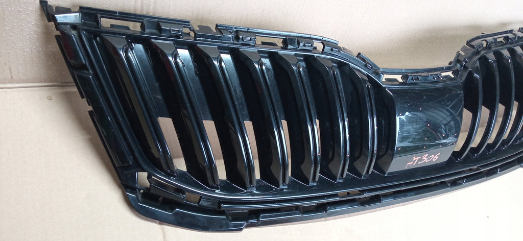 SKODA OCTAVIA III LIFT 16- KÜHLERGRILL STOßSTANGENGITTER VORNE 5E0853653C