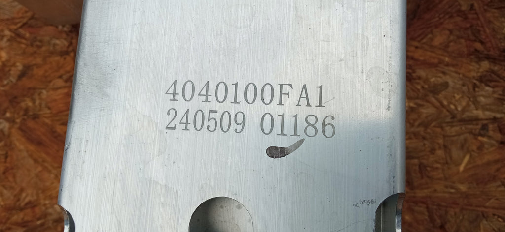 XPENG G6 EV 23- BELKA WSPORNIK ZDERZAKA PRZÓD 4040100FA1