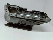 Laden Sie das Bild in den Galerie-Viewer, Volvo EX30 EX-30 23- LAMPA PRAWA PRZÓD PRZEDNIA FULL LED EU 80000628
