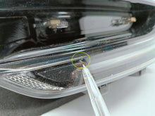 Laden Sie das Bild in den Galerie-Viewer, Renault Megane IV 16- LAMPA LEWA PRZÓD PRZEDNIA ZWYKŁA H7+LED 260602792R