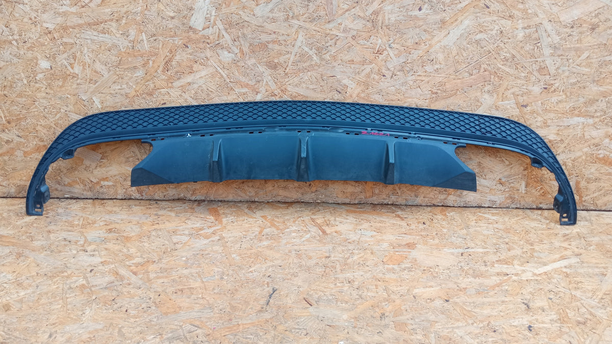 Mercedes E W207 AMG 13- Diffusor Zwischenstück Spoiler Hinten Stossstange A2078858225 — Foto 2 von 7
