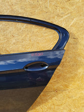 Laden Sie das Bild in den Galerie-Viewer, BMW M5 G30 LIMOUSINE HINTERE TÜR LINKS HINTEN 7408963
