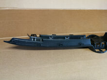 Load image into Gallery viewer, VOLKSWAGEN POLO VI 2GS ATRAPA GRILL