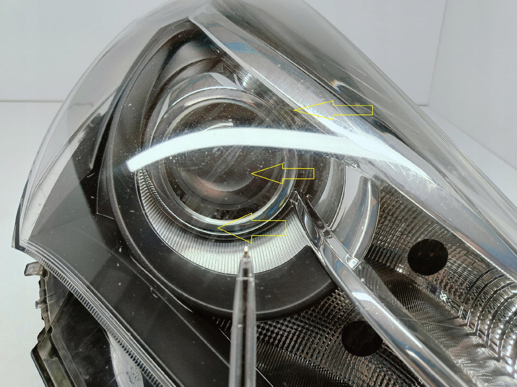 TOYOTA YARIS III LIFT 14- LAMPA PRAWA PRZÓD PRZEDNIA KOITO OD-160