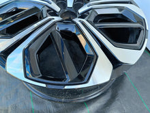 Laden Sie das Bild in den Galerie-Viewer, FELGA ALUMINIOWA CITROEN 7.0X19 5X108 ET41 9837772280 9836124480 DICASTAL