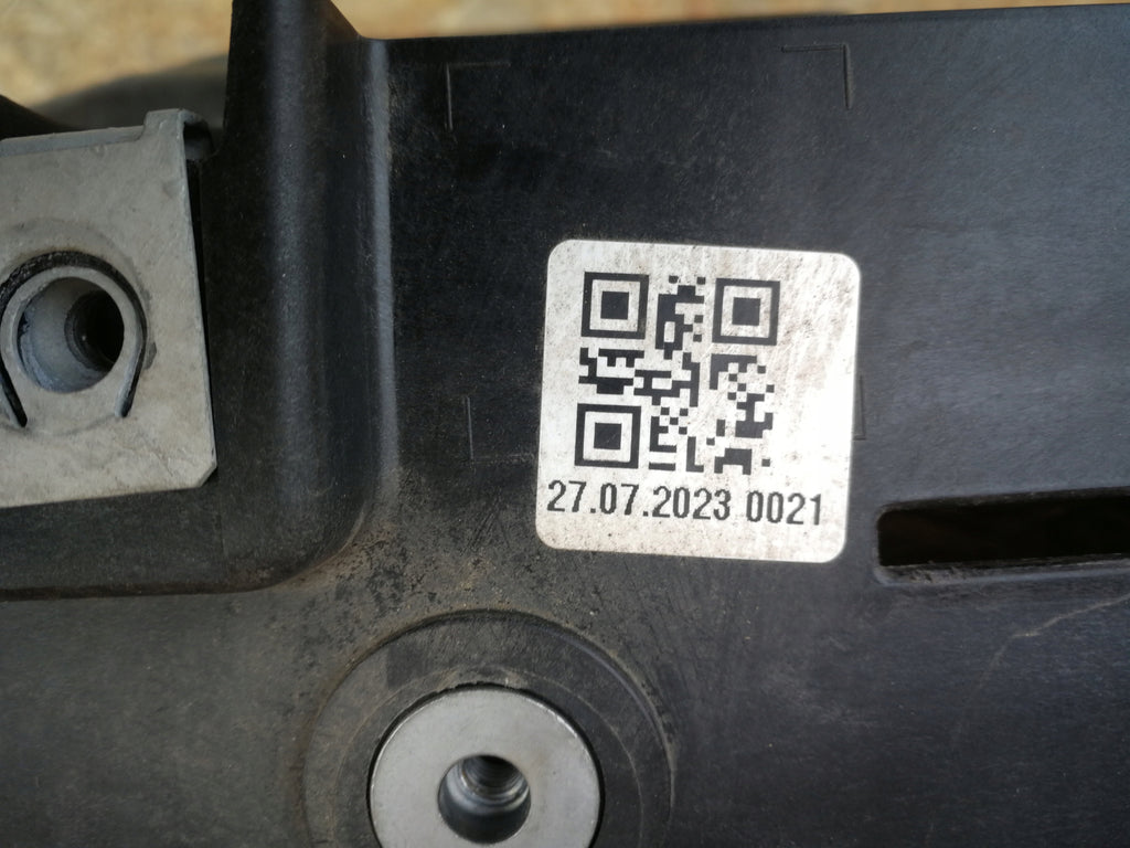 TESLA MODEL Y 20- WZMOCNIENIE PASA PRZEDNIGO CZOŁOWE STELAŻ 1643521-00-B