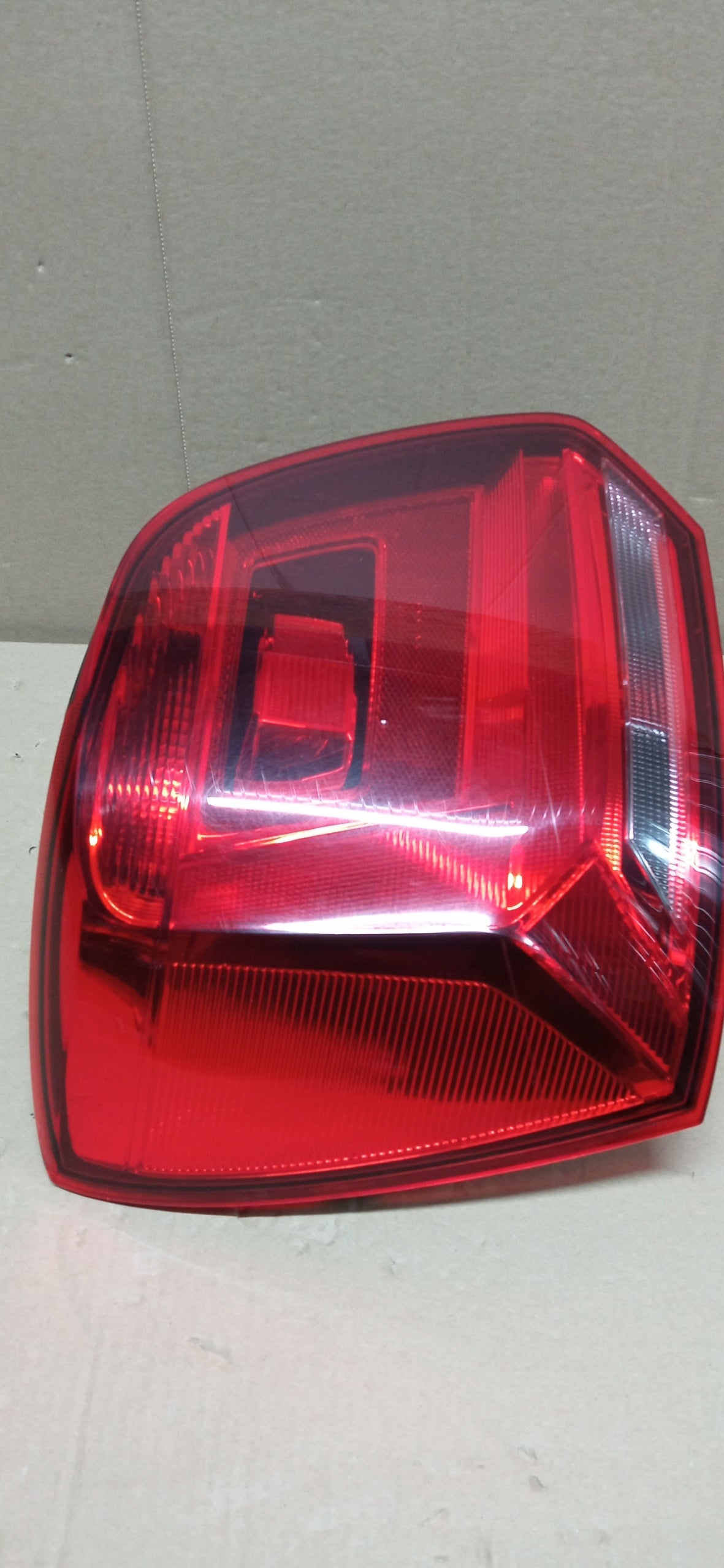 VW Polo 6CO Rear Left Light Rear 6C0645095K 16- — photo 5 of 11
