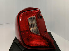 Laden Sie das Bild in den Galerie-Viewer, KIA PICANTO III 3 17- RÜCKLEUCHTE LINKS HINTEN 92401-G6