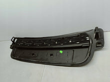 Laden Sie das Bild in den Galerie-Viewer, CITROEN C3 III 16- FRONTSCHÜRZE MITTLERER GITTER GRILL STOSSSTANGE VORNE 9812061877