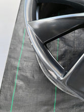 Load image into Gallery viewer, FELGA ALUMINIOWA TESLA MODEL 3 20''x8.5'' 5x120 ET35 1044227-00-D
