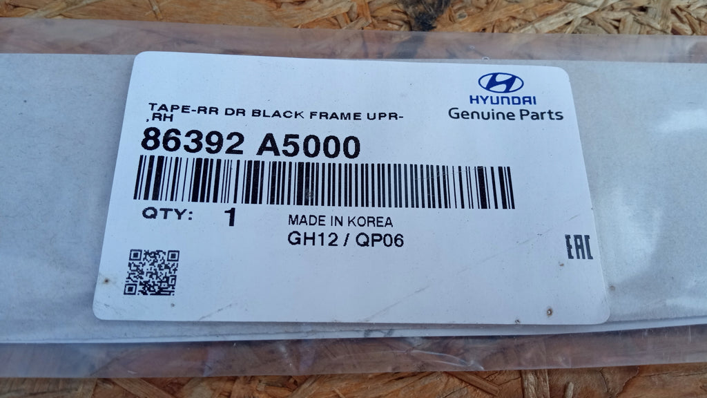 ELANTRA GT I30 NAKLEJKA GÓRNA DRZWI PRAWY TYŁ NOWA