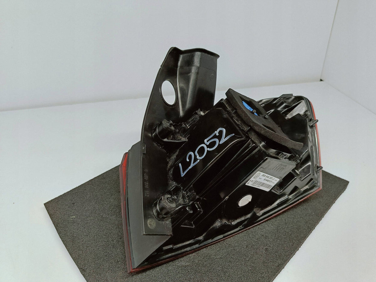 Volkswagen Passat B8 Kombi 14- Lampa Lewy Tył Lewa Tylna LED OE 3G9945207J — zdjęcie 11 z 14