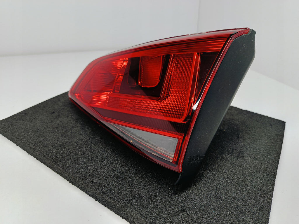 VOLKSWAGEN GOLF VII 7 HB 12- LAMPA KLAPY BAGAŻNIKA PRAWY TYŁ 5G0945094AE