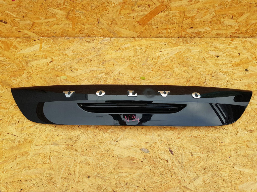 VOLVO V40 XC40 12- BLENDA LISTWA KLAPY BAGAŻNIKA TYŁ 31301301