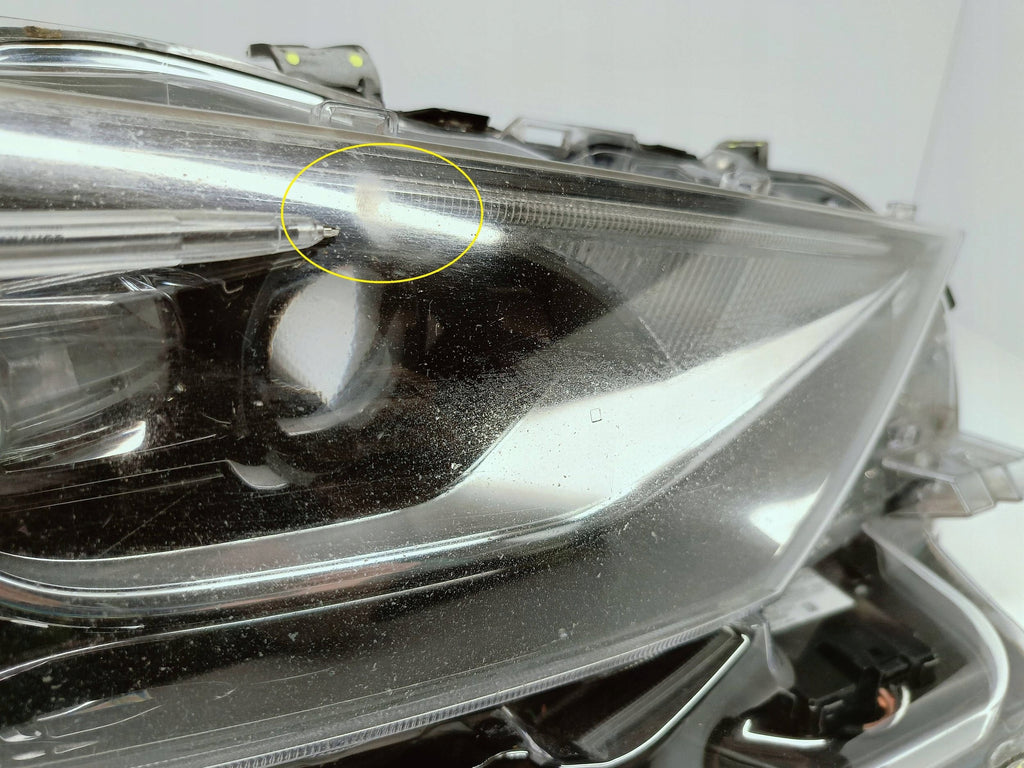 Toyota Auris II LIFT E18 15- LAMPA PRAWA PRZÓD FULL LED EU 81110-02K60