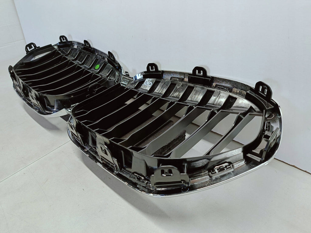 BMW X1 F48 LCI LIFT 19- ATRAPA GRILL NERKI ZDERZAKA PRZEDNIEGO 51138493450