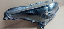Załaduj zdjęcie do przeglądarki galerii, TOYOTA YARIS IV 4 19- LAMPA REFLEKTOR PRAWY PRZÓD SOCZEWKA KOITO K0-6 EU