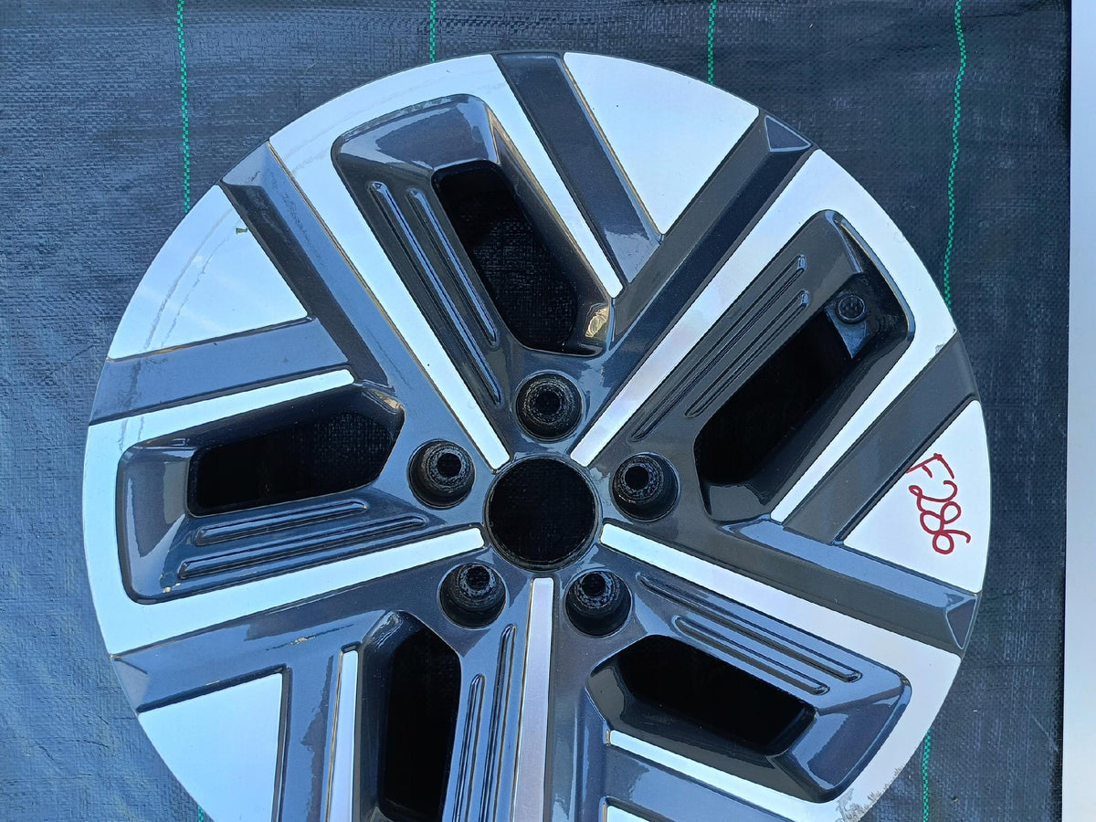 Felga Aluminiowa Hyundai Kona 7.0"x17" 5X114.3 ET50 52910-DD100 — zdjęcie 5 z 16