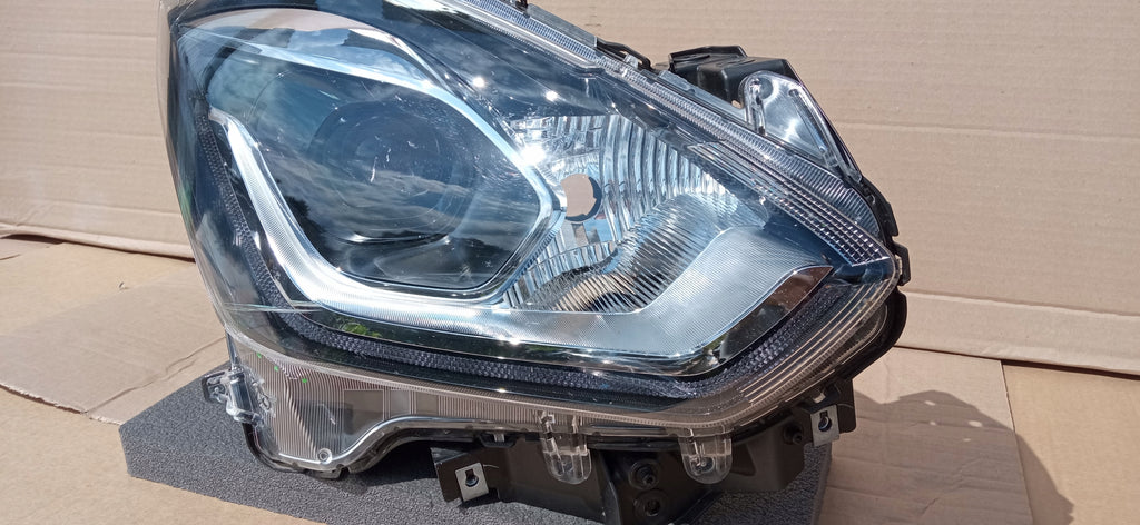 SUZUKI SWIFT MK8 17- LAMPA PRAWA PRZÓD PRZEDNIA FULL LED EU STANLEY W2966