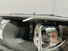 Laden Sie das Bild in den Galerie-Viewer, TOYOTA YARIS IV 4 P21 19- LAMPA REFLEKTOR LEWY PRZÓD SOCZEWKA KOITO K0-6 EU