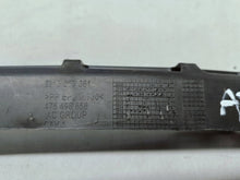 Laden Sie das Bild in den Galerie-Viewer, Opel Meriva B 11- HALTERUNG HALTER MITTELTEIL HINTEN STOSSFÄNGER 13268261