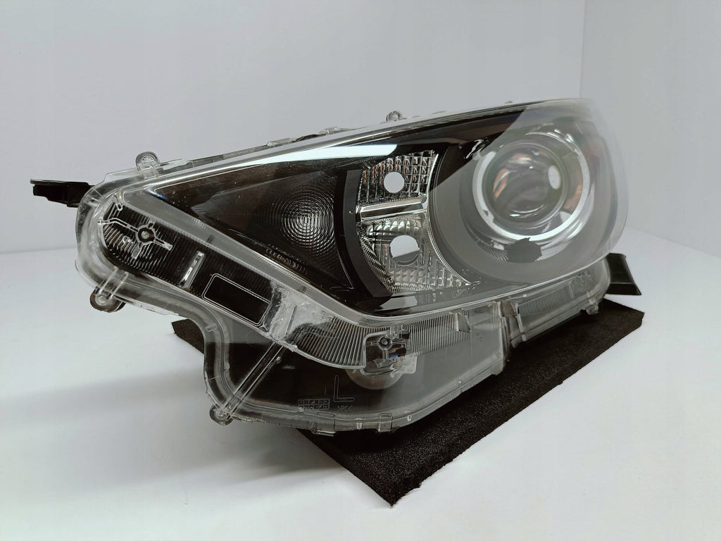 TOYOTA YARIS IV 4 19- LAMPA REFLEKTOR LEWY PRZÓD SOCZEWKA KOITO K0-6 EU