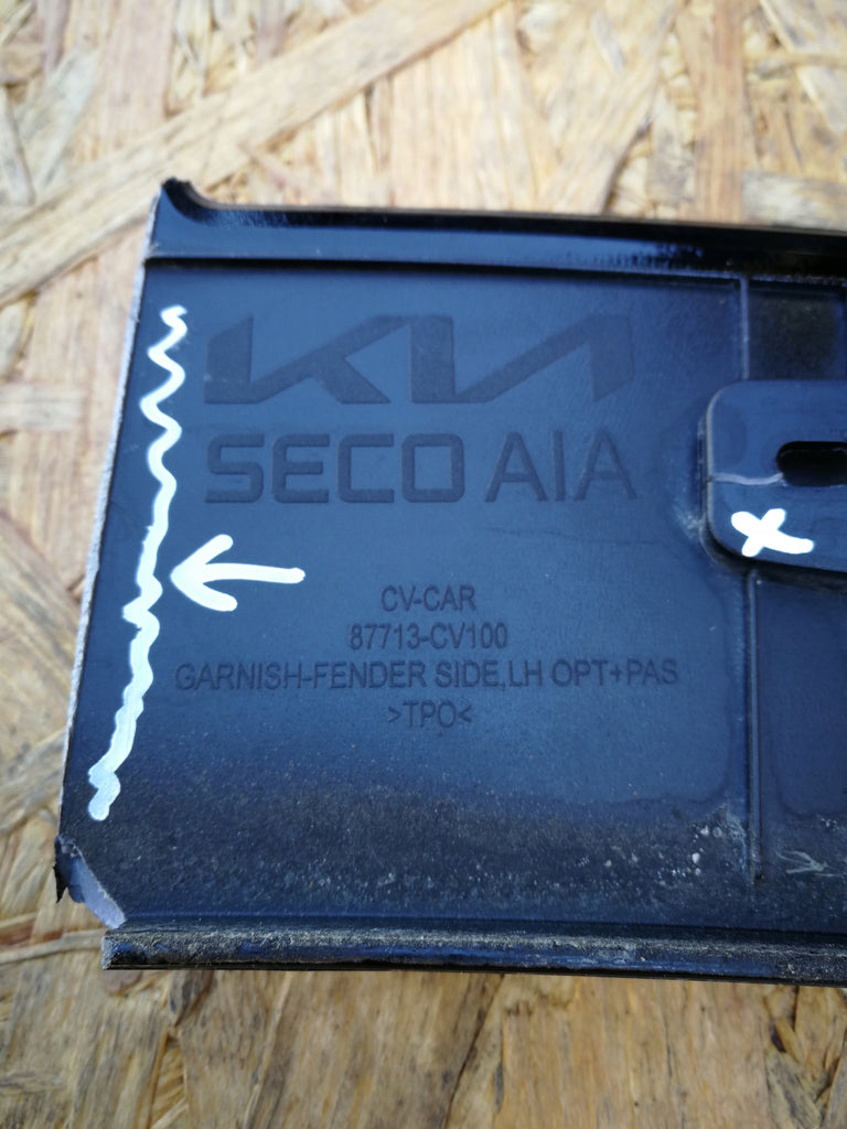 KIA EV6 2022- LISTWA BŁOTNIKA LEWY PRZÓD