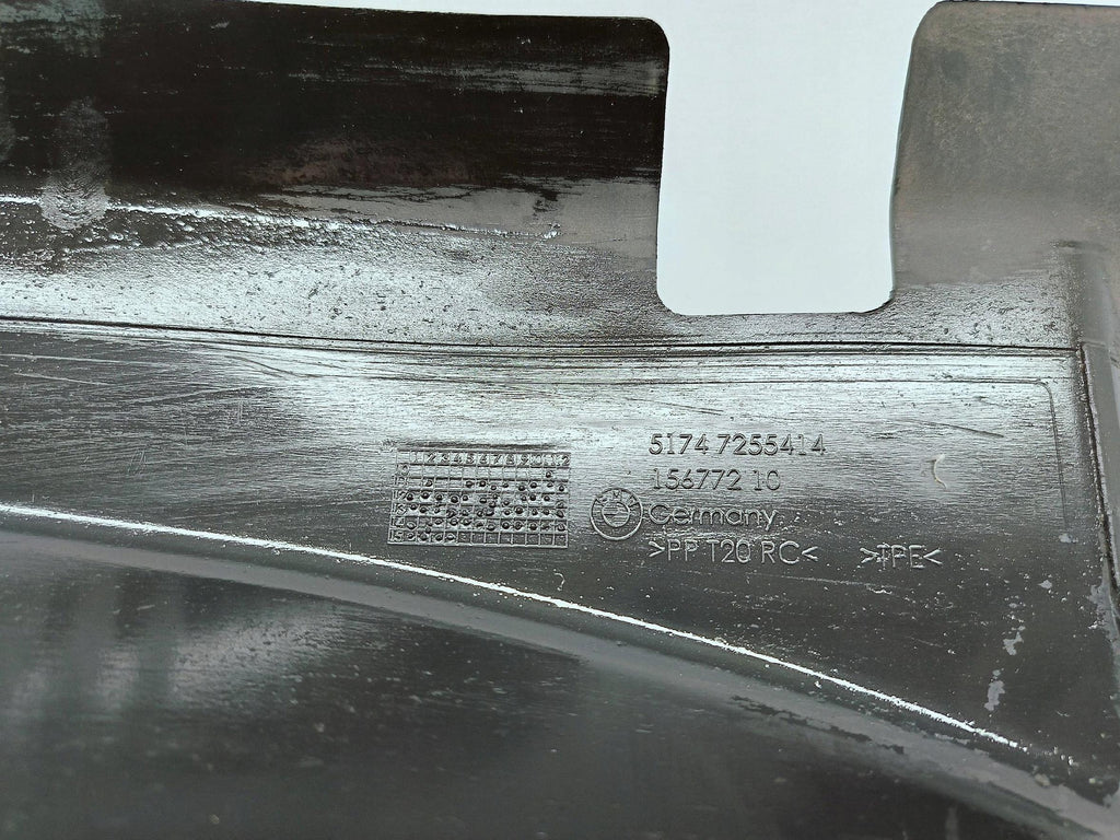 BMW 3 F30 F31 F20 F21 12- KIEROWNICA DOLNA KANAŁ WLOT POWIETRZA 51747255414
