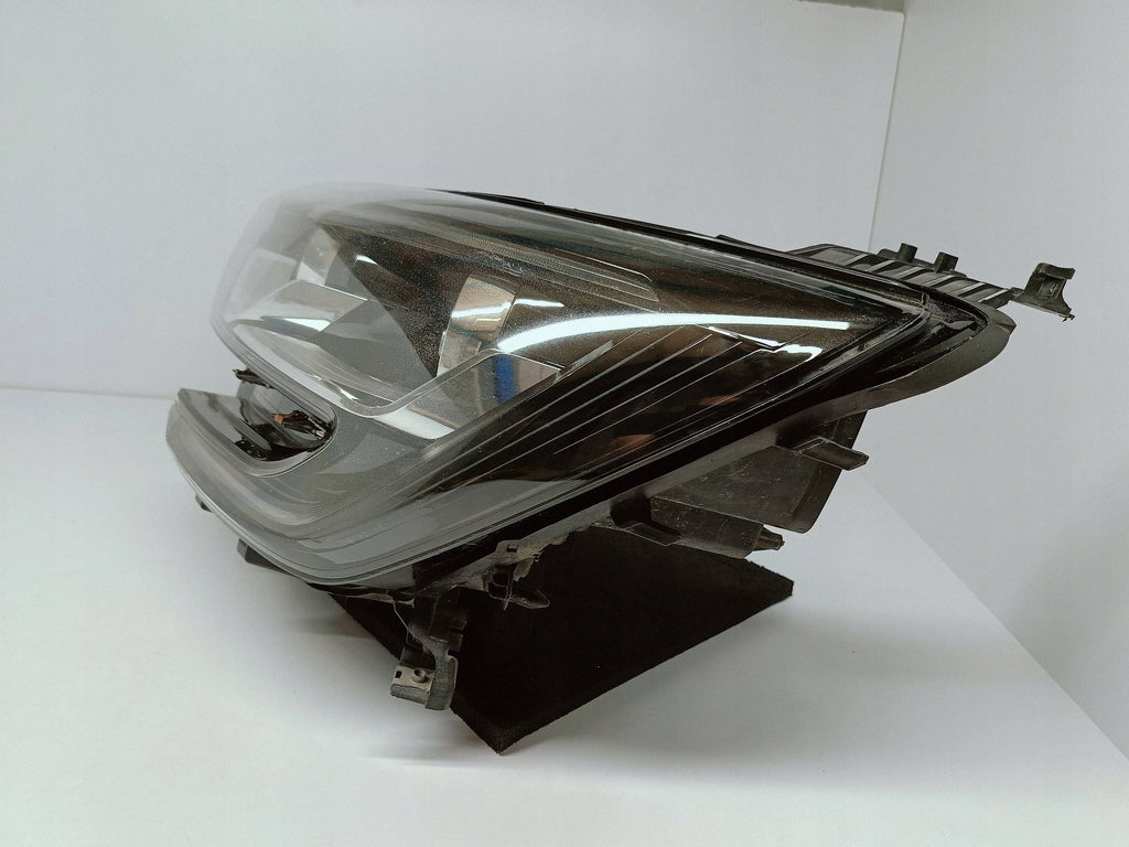 Renault Megane IV 16- LAMPA LEWA PRZÓD PRZEDNIA ZWYKŁA H7+LED 260602792R