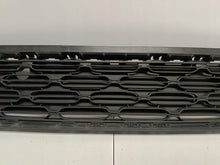 Load image into Gallery viewer, CITROEN C3 III 16- ATRAPA KRATKA DOLNA GRILL ZDERZAKA PRZÓD 9812062277