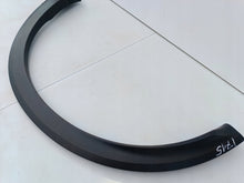 Załaduj zdjęcie do przeglądarki galerii, NISSAN QASHQAI III J12 21- LISTWA BŁOTNIKA PRAWY TYŁ PRAWA TYLNA 938286UA0A