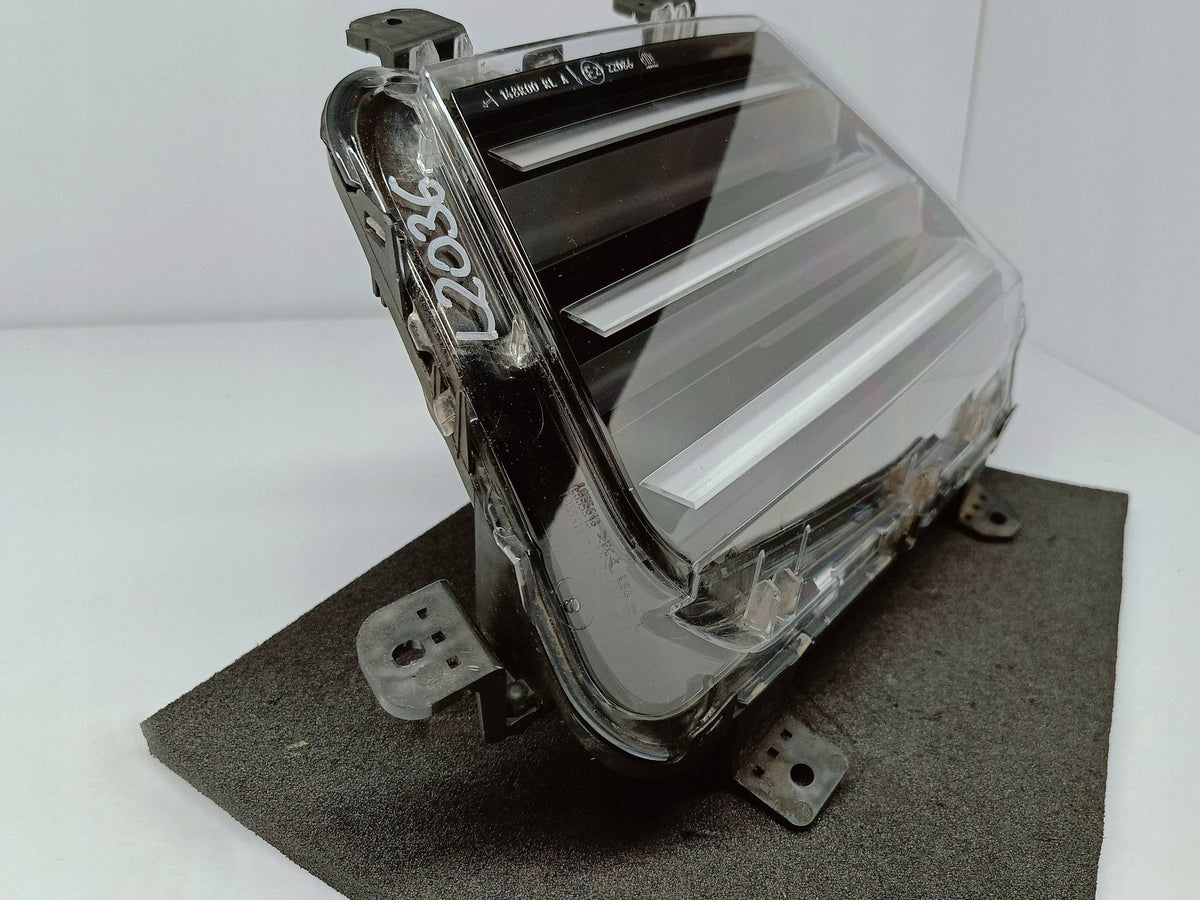Peugeot 208 2008 II Lift 23- Halogen Światło LED DRL Lewy Przód 9850436380 — zdjęcie 8 z 14