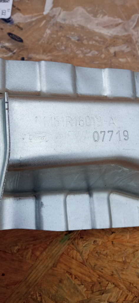 FORD C-MAX 11- KOTFLÜGELHALTER VORNE LINKS NEU