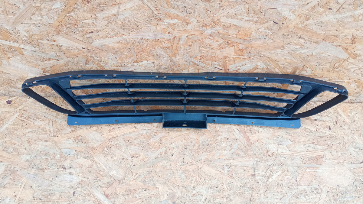 BMW 2 F45/F46 Kühlergrill Gitter Mittlere Grill 51117301567 — Foto 6 von 10