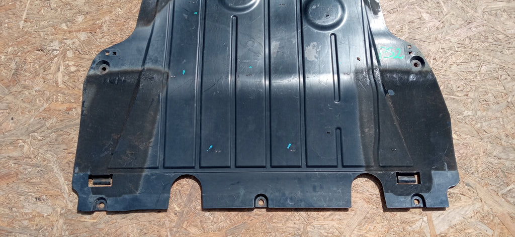 RENAULT CLIO IV CAPTUR PŁYTA OCHRONNA OSŁONA POD SILNIK 758903856R