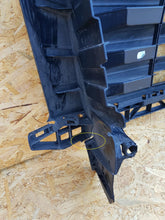 Laden Sie das Bild in den Galerie-Viewer, VOLKSWAGEN CRAFTER LIFT 11- KÜHLERGRILL STOSSSTANGE VORNE 2E0853653E