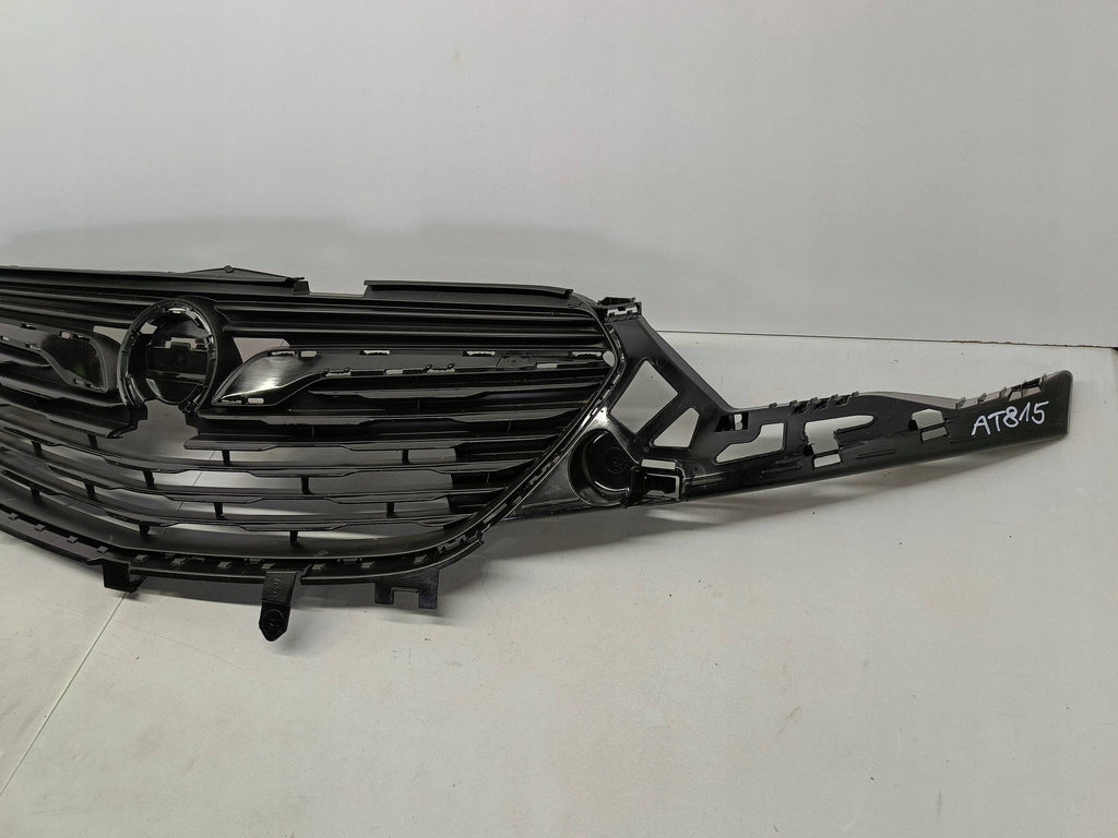 Opel Grandland X 17- GRILL BLENDE STOSSSTANGE VORNE UNTER KAMERA YP00023977