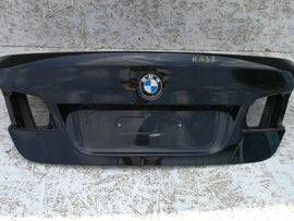 BMW F10 SEDAN COFFRE ARRIÈRE
