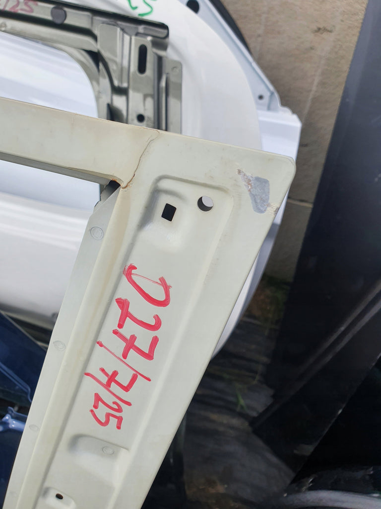 SKODA SUPERB II KOMBI 09-15 DRZWI PRAWY TYŁ PRAWE TYLNE 3T9833334