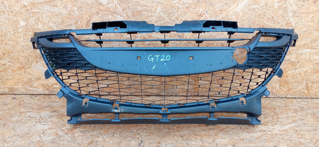 MAZDA 3 BL 09- ATRAPA KRATKA GRILL ZDERZAKA PRZEDNIEGO BCW8-501T1