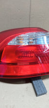 Laden Sie das Bild in den Galerie-Viewer, KIA RIO III 3 RÜCKLEUCHTE HINTEN LINKS 92401-1W2 11-17