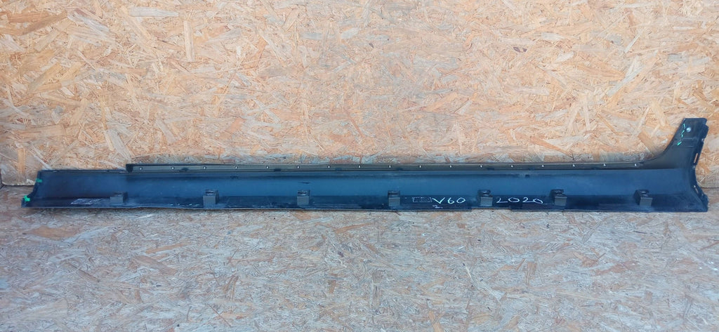 Volvo S60 III V60 II 18- PRÓG LISTWA PROGOWA NAKŁADKA PRAWA 31448912