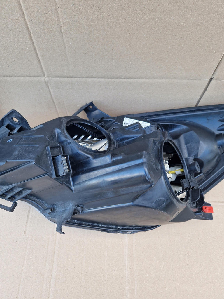 OPEL MERIVA B LAMPA PRAWA PRZÓD PRZEDNIA 13305776