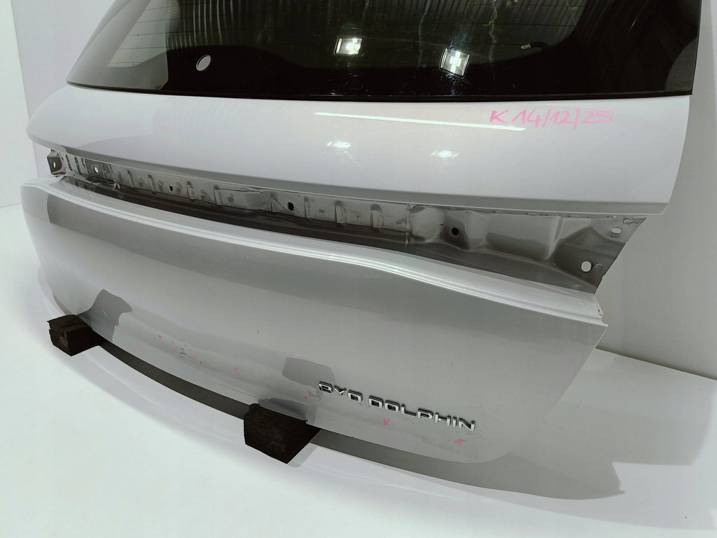 BYD Dolphin EV 23- KLAPA POKRYWA BAGAŻNIKA TYŁ TYLNA SZYBA