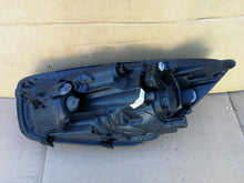 Laden Sie das Bild in den Galerie-Viewer, KIA PICANTO II 2 RECHTER SCHEINWERFER VORNE 92102-1Y011/1Y010